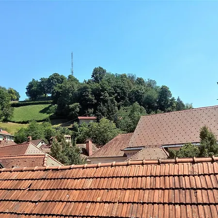 Apartamento 80qm Under The Castle Liubliana